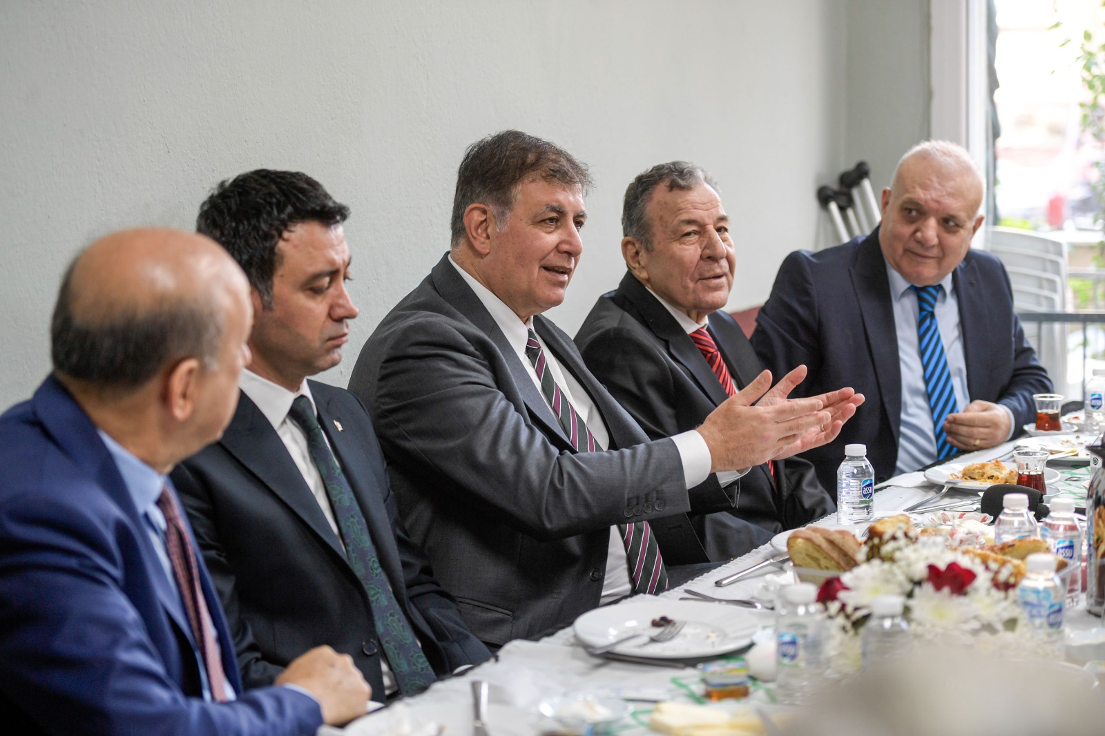 Güzel hizmetler ortaya koyarak  başarılı olacağımıza inanıyorum