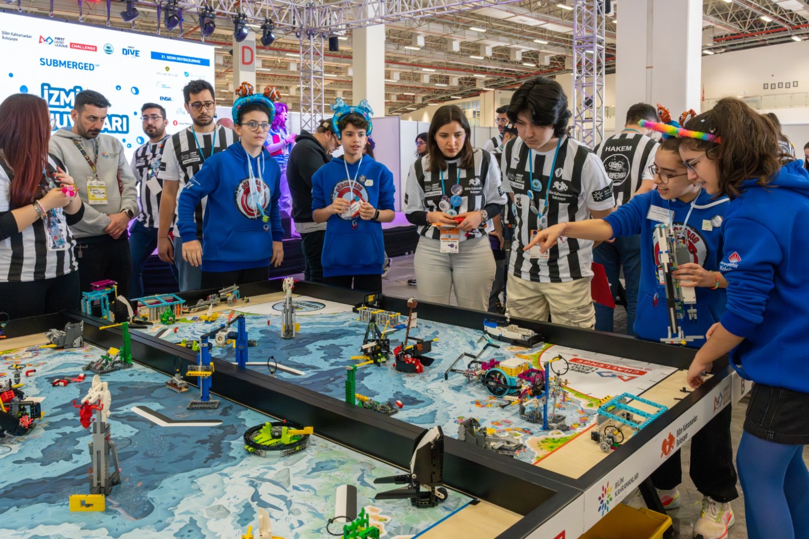 Bilim Kahramanları’nın yeni görevi okyanusları keşfetmek