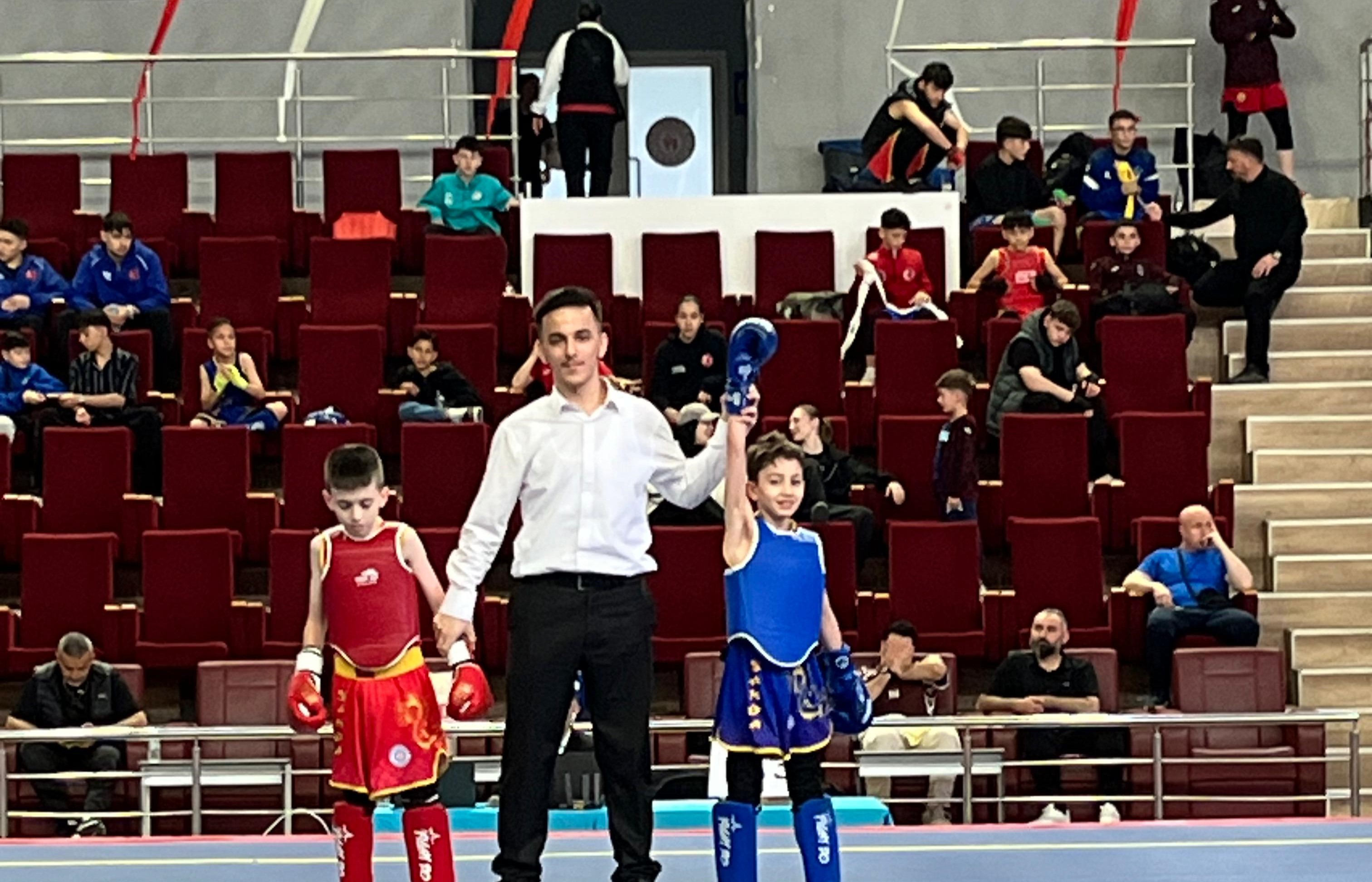 YAŞI KÜÇÜK, ÖDÜLÜ BÜYÜK. Wushu Kung Fu’da Türkiye Birinciliği!