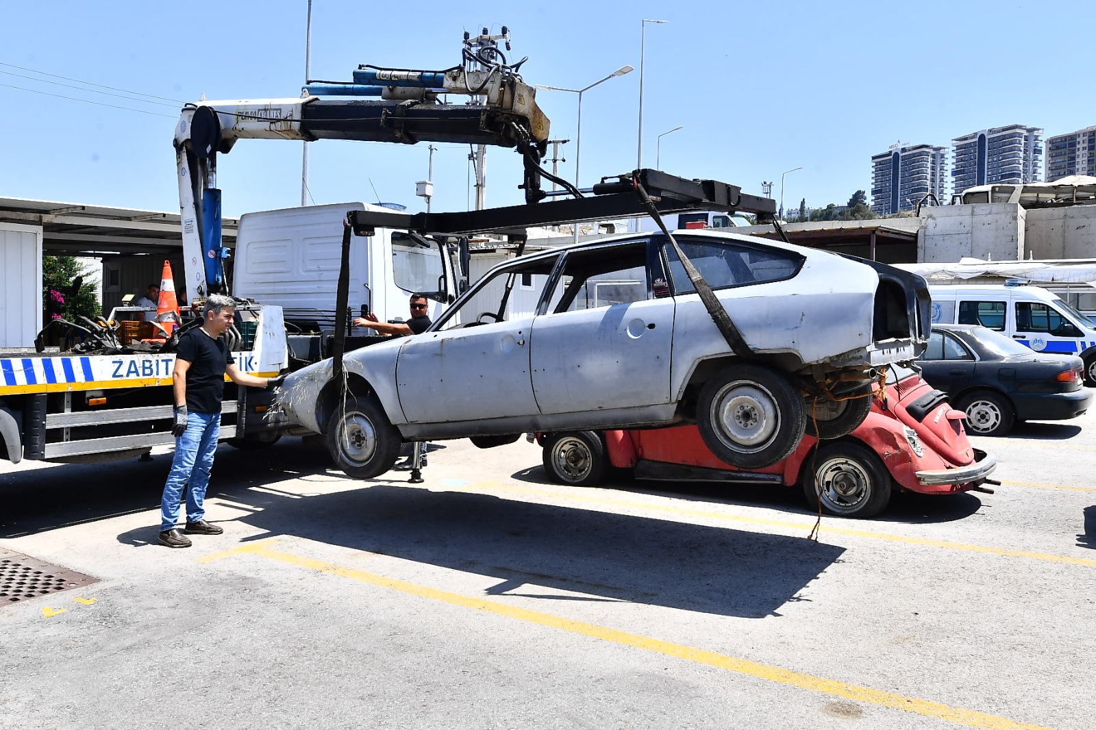 Bir zamanların en iyileri şimdi hurda merkezinde 