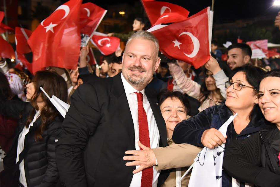“Gençlerimiz Cumhuriyetimizin yılmaz bekçileridir”