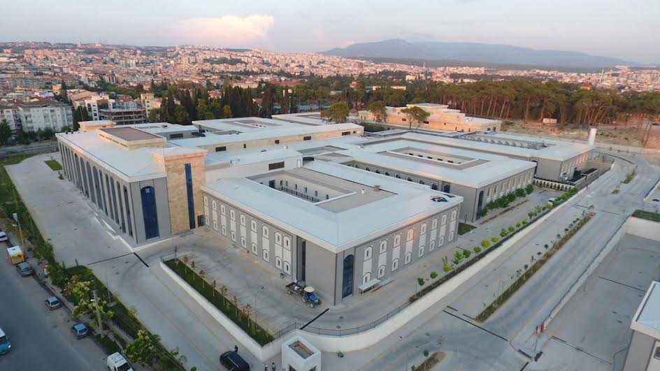 Cezaevini yıktık ve arazisini Buca’ya kazandırdık, İzmir’in en modern hastanesi Buca’da