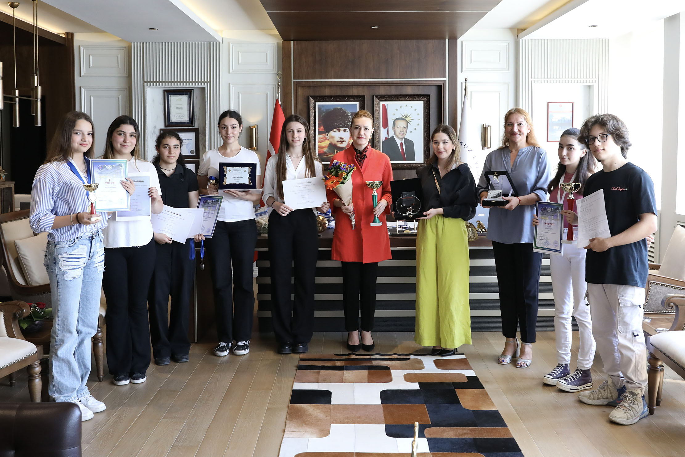 DEÜ KONSERVATUVARININ BAŞARILARI SINIRLARI AŞIYOR