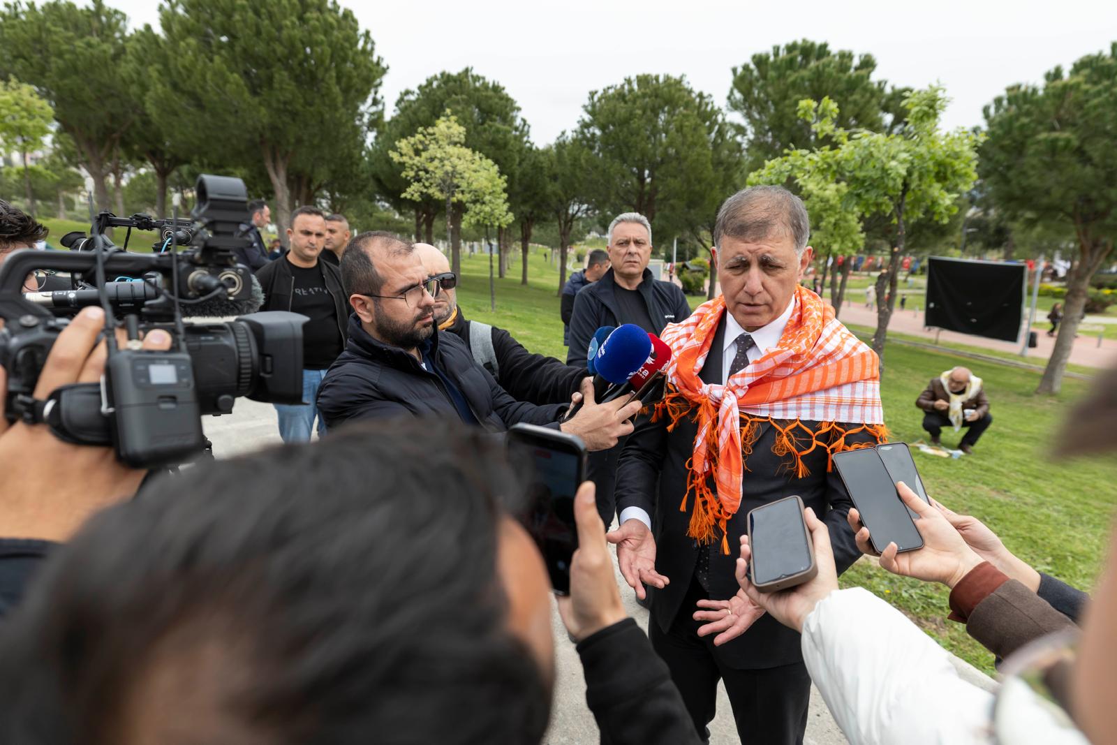 Başkan Tugay’dan stat açıklaması  “Adım adım ilerliyoruz”