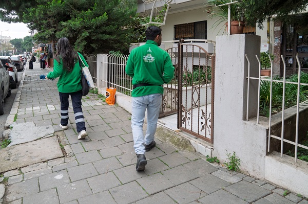 “Dönüşüme Evde Başla” 8 ilçe 26 mahalleye ulaştı. İzmir’de dönüşüm evden başladı