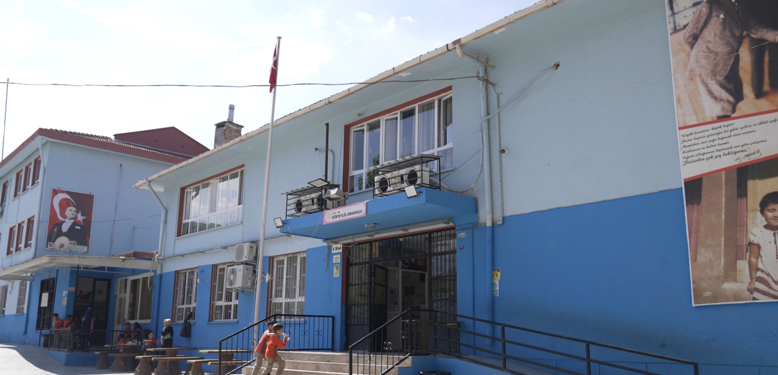 İzmir’in okullarında veli Büyükşehir iş birliği