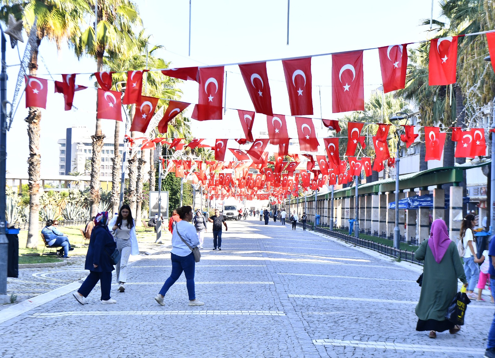 İzmir Cumhuriyet'in 100’üncü yıl kutlamalarına hazırlanıyor