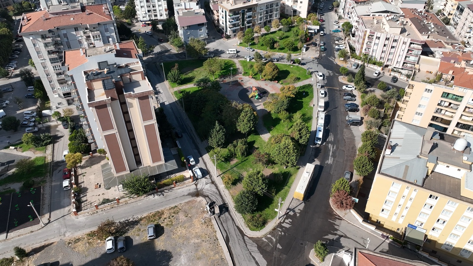 İzmir’in en büyük yatırımı sürüyor