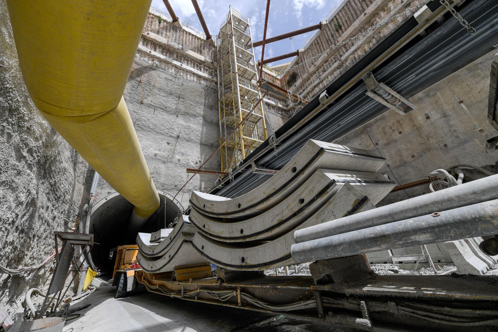 13,5 kilometrelik hatta tünel kazılarında sona gelindi