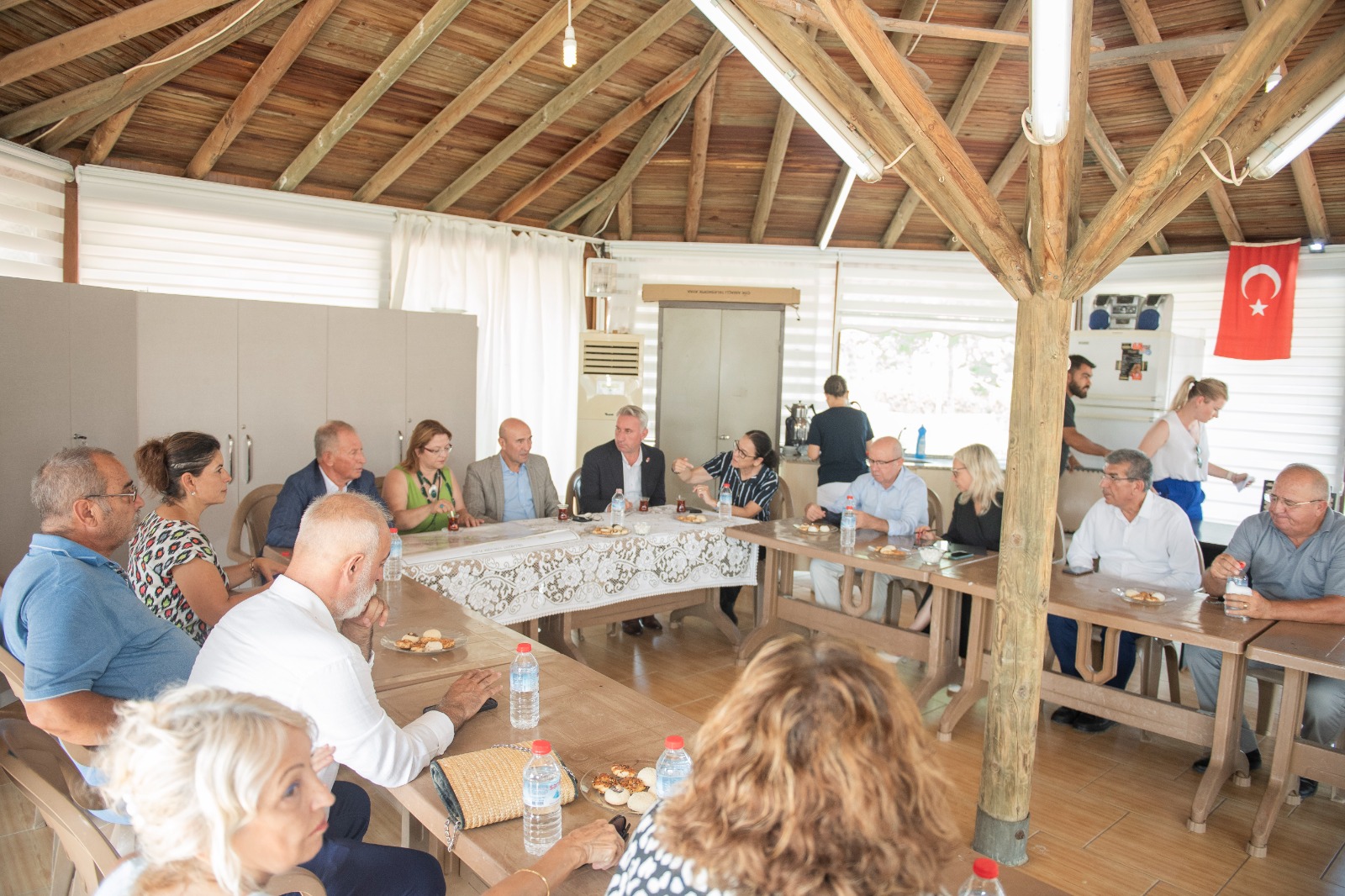 Menemen’e iki İZBAN durağı kazandıracağız