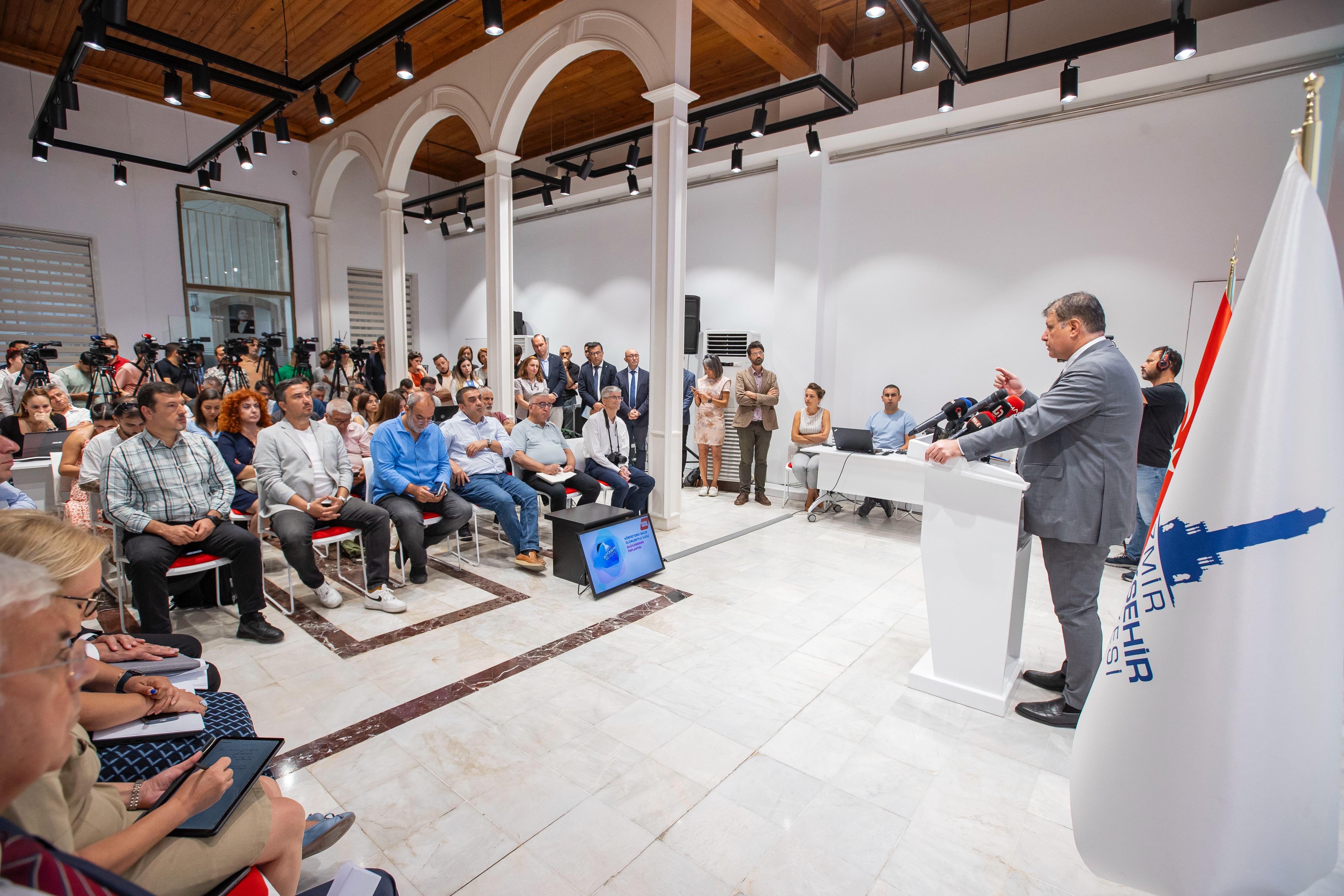 Başkan Tugay’dan “Körfez” çağrısı  “Uzattığım el sıkılana kadar elimi havada tutmaya devam edeceğim”