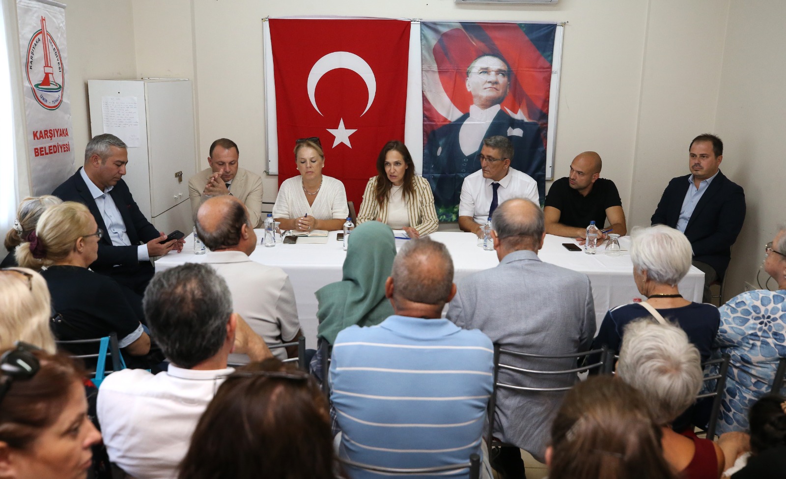 Karşıyaka’da sorunlar ‘ortak akıl’ ile çözülüyor  Başkan Ünsal’dan ‘katılımcı yönetim’ buluşması