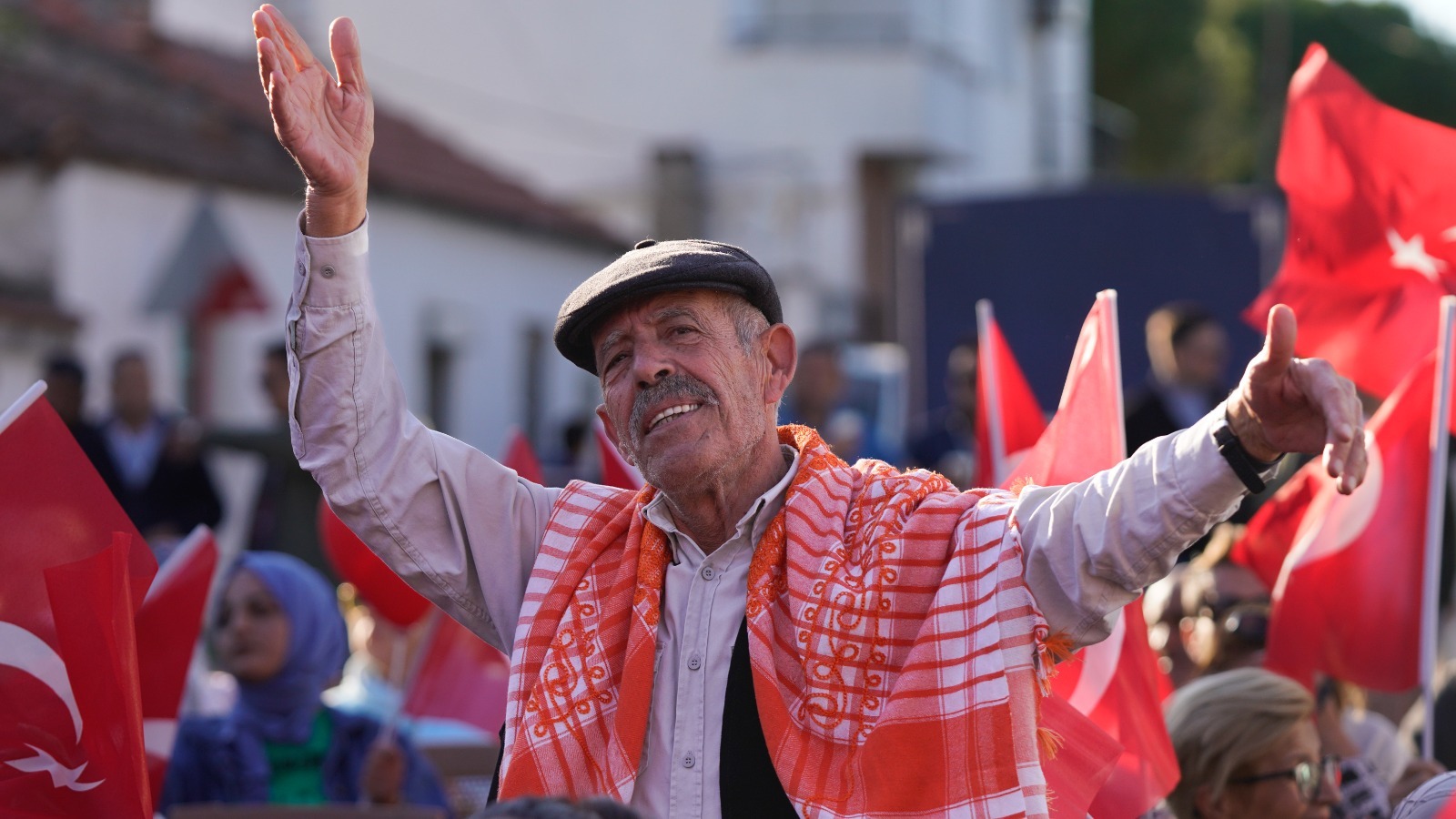 Çok farklı çok coşkulu