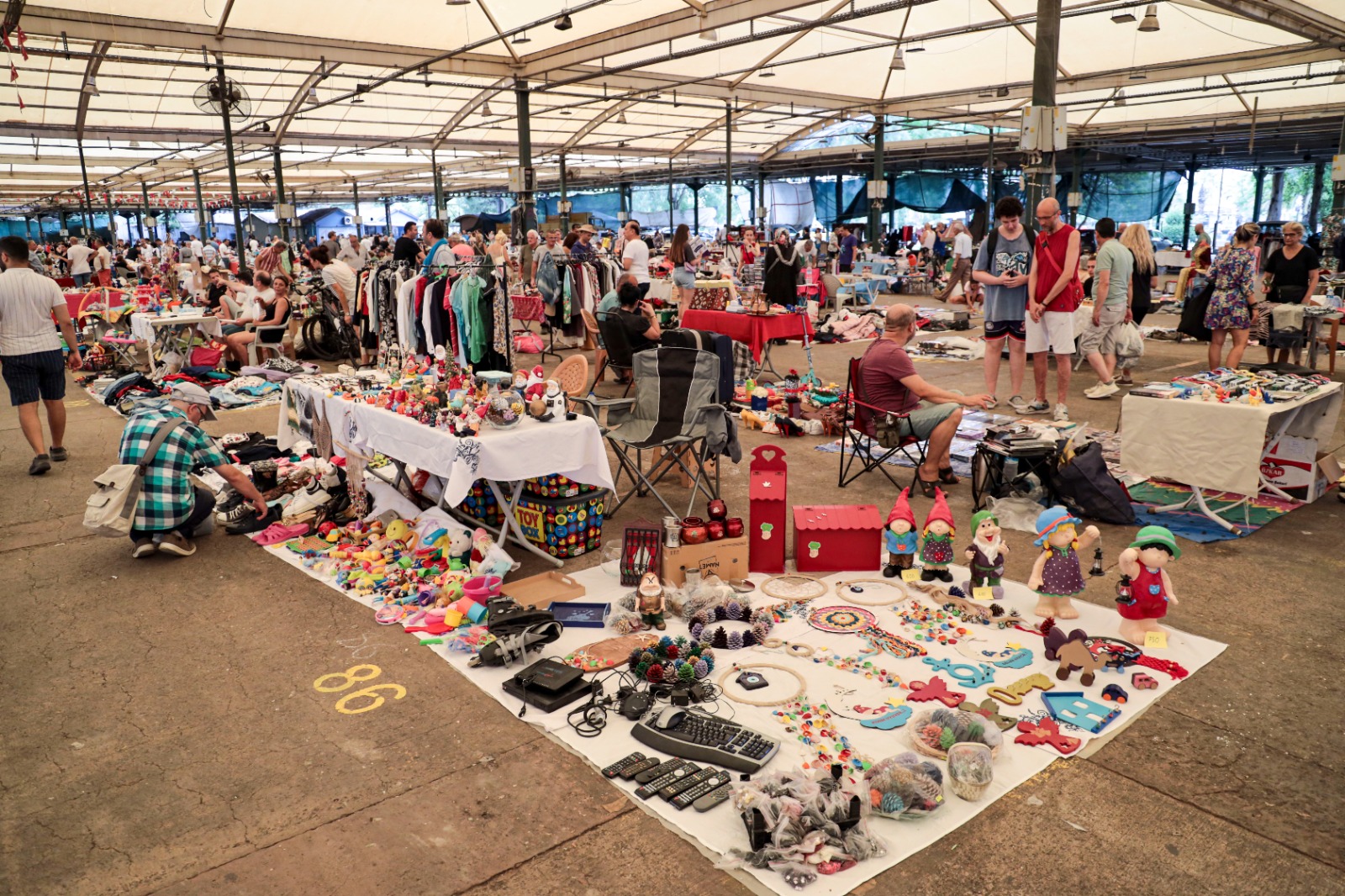 Bu pazarda her şey var!