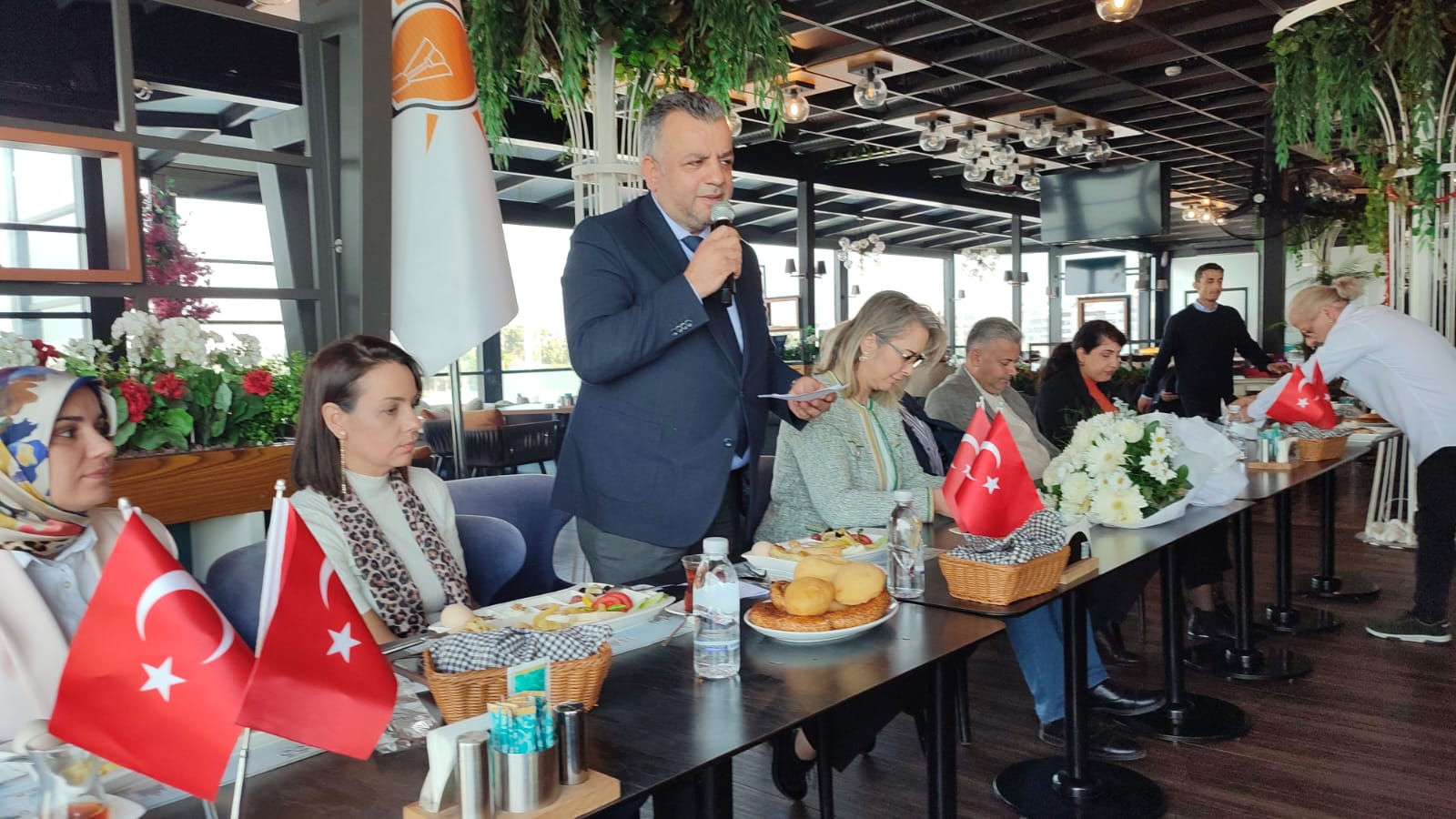 Çiğli Ak Parti İlçe Başkanı Oktay Özdemir “Çiğli ilçemizi Ak Parti Belediyeciliği ile Tanıştıracağız”