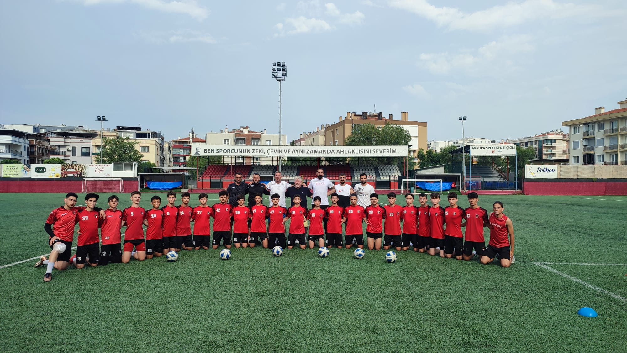 ÇİĞLİ BELEDİYE SPOR U-17 GENÇ TAKIMI TÜRKİYE ŞAMPİYONASI YOLUNDA…