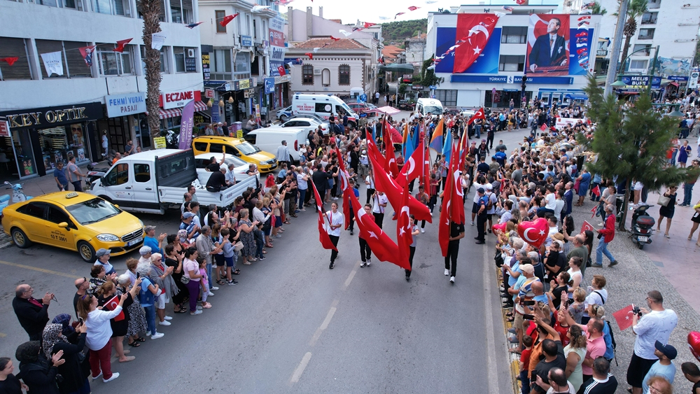 Ayvalık'ın Düşman İşgalinden Kurtuluşunun 102. Yıl Coşkusu Yaşandı.