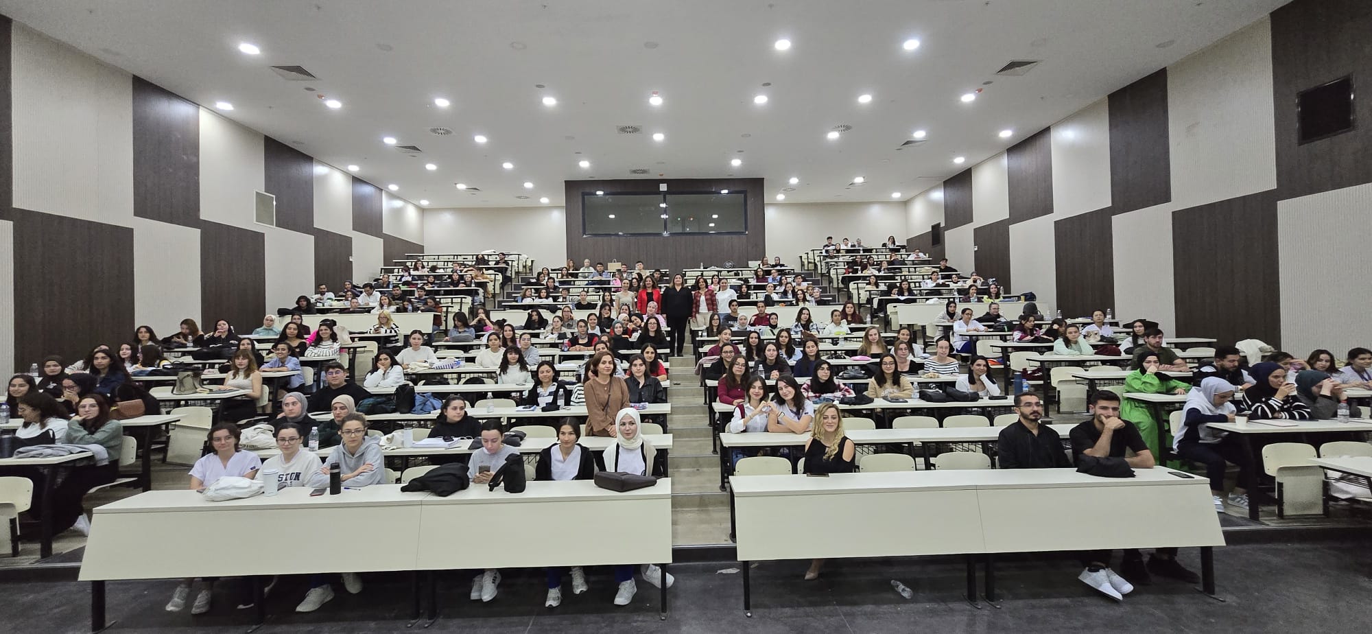   EÜ Hemşirelik Fakültesinden “Akranlar Buluşuyor”  Etkinliği 