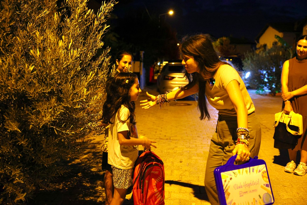 Başkan Denizli’den Öğrencilere “Okula Hoş Geldin Paketi”
