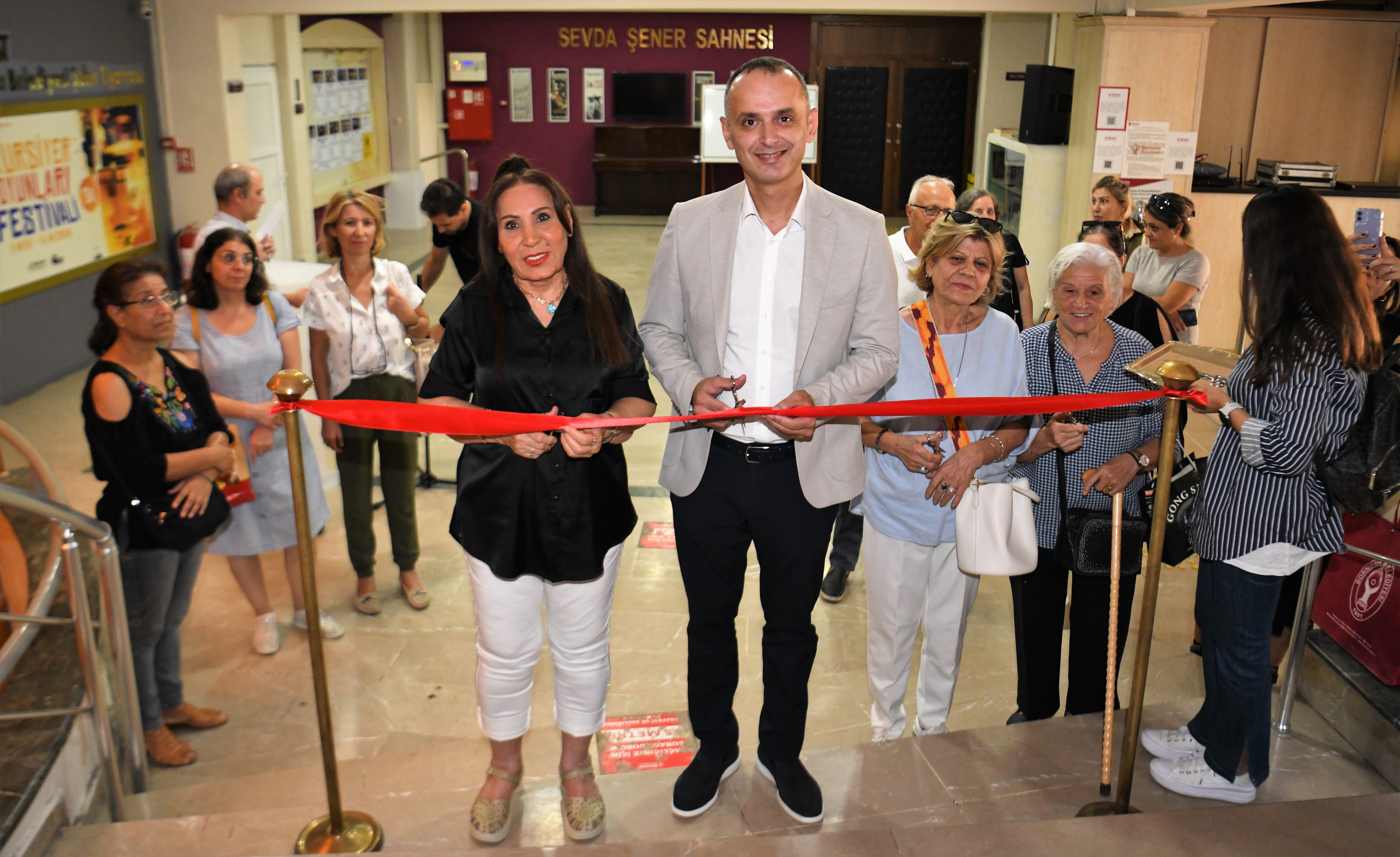 Bornova’da hobi kurslarıyla hayaller gerçeğe dönüşüyor