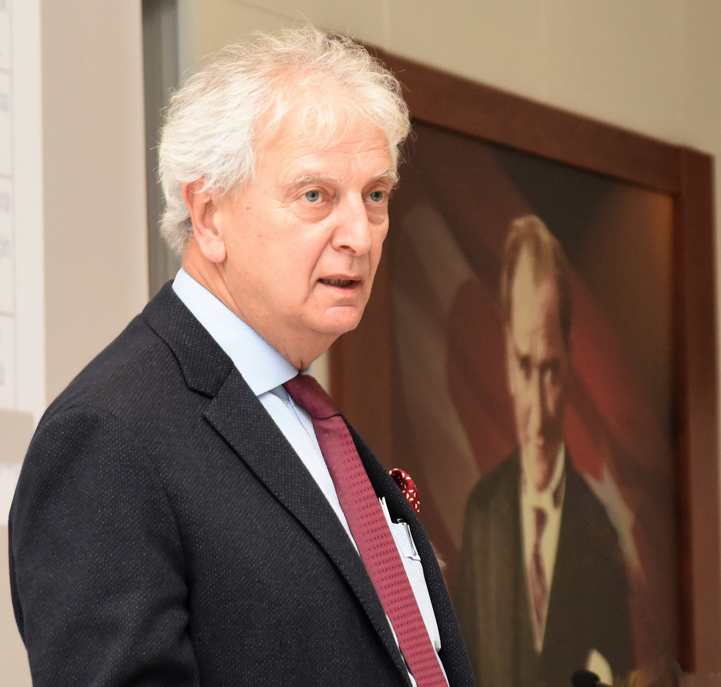 “BÜYÜMENİN DEVAM ETMESİ SEVİNDİRİCİ”