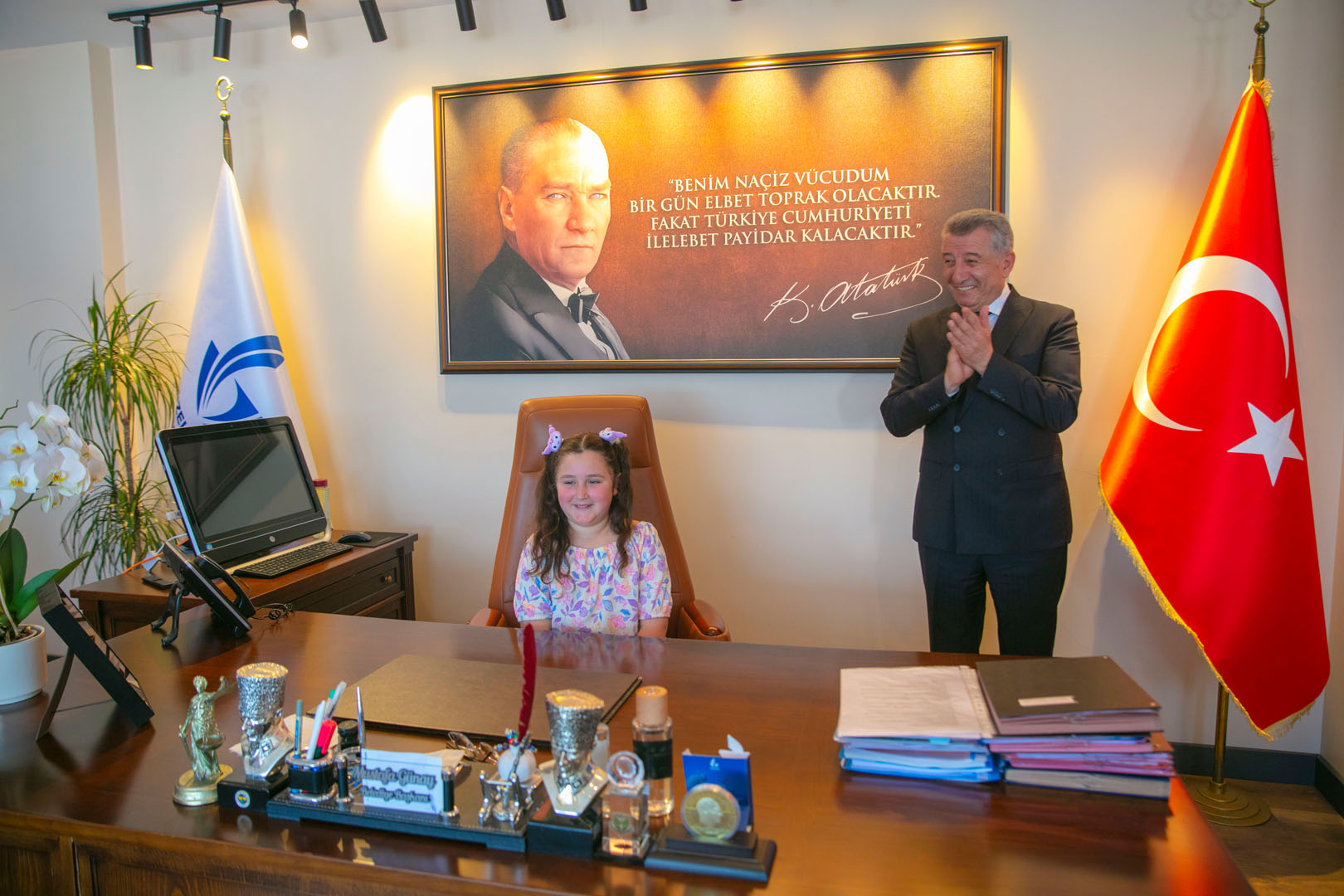 Çocuk Başkanlar Koltuğa Oturdu, İsteklerini Sıraladılar