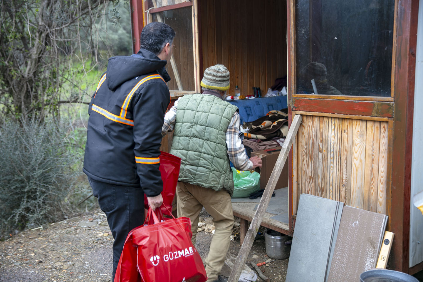 Güzelbahçe 350 Aileye 3 Milyonluk Ramazan Desteği