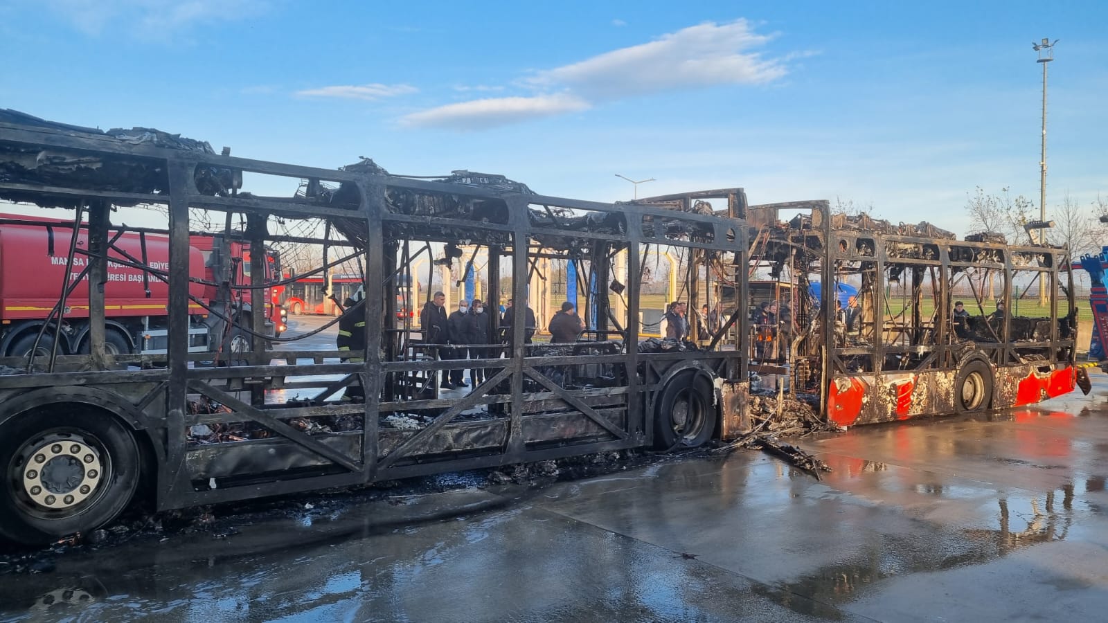 Otobüs Yangınının Ulaşıma Etkisi Olmayacak