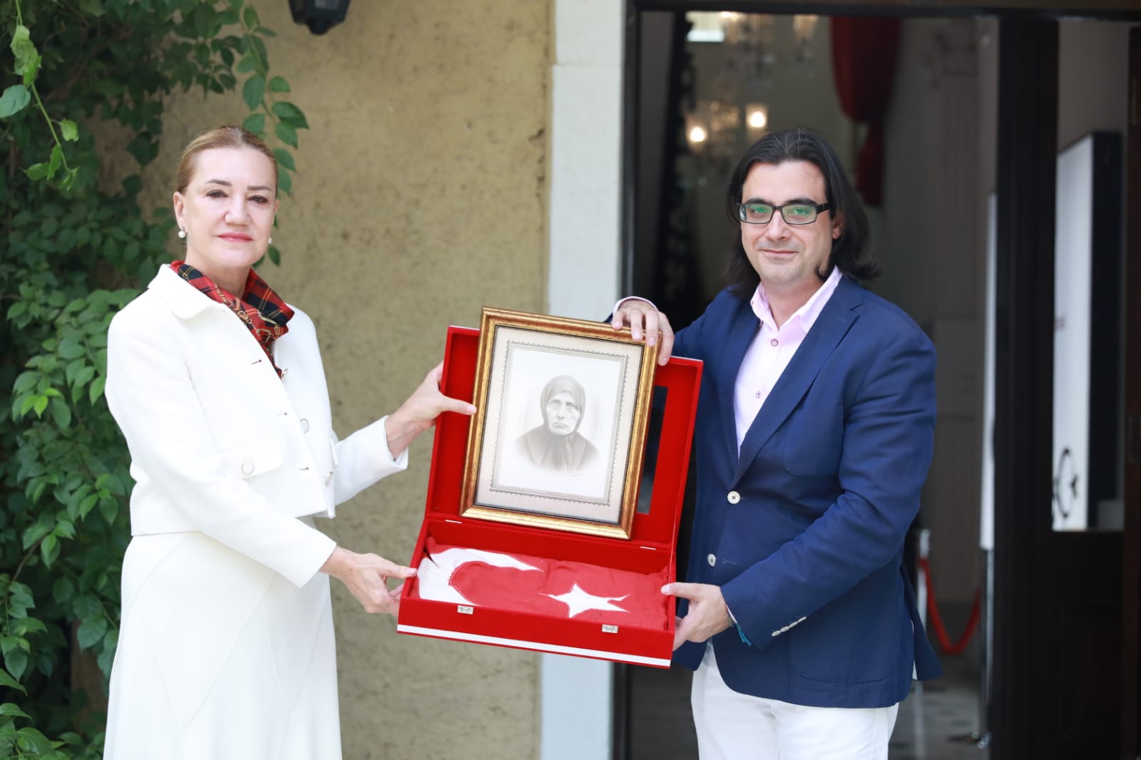 İZMİR’İN KURTULUŞ GÜNÜNDE DEÜ’YE ANLAMLI EMANET: ASIRLIK TÜRK BAYRAĞI ZİYARETÇİLERİNİ BEKLİYOR