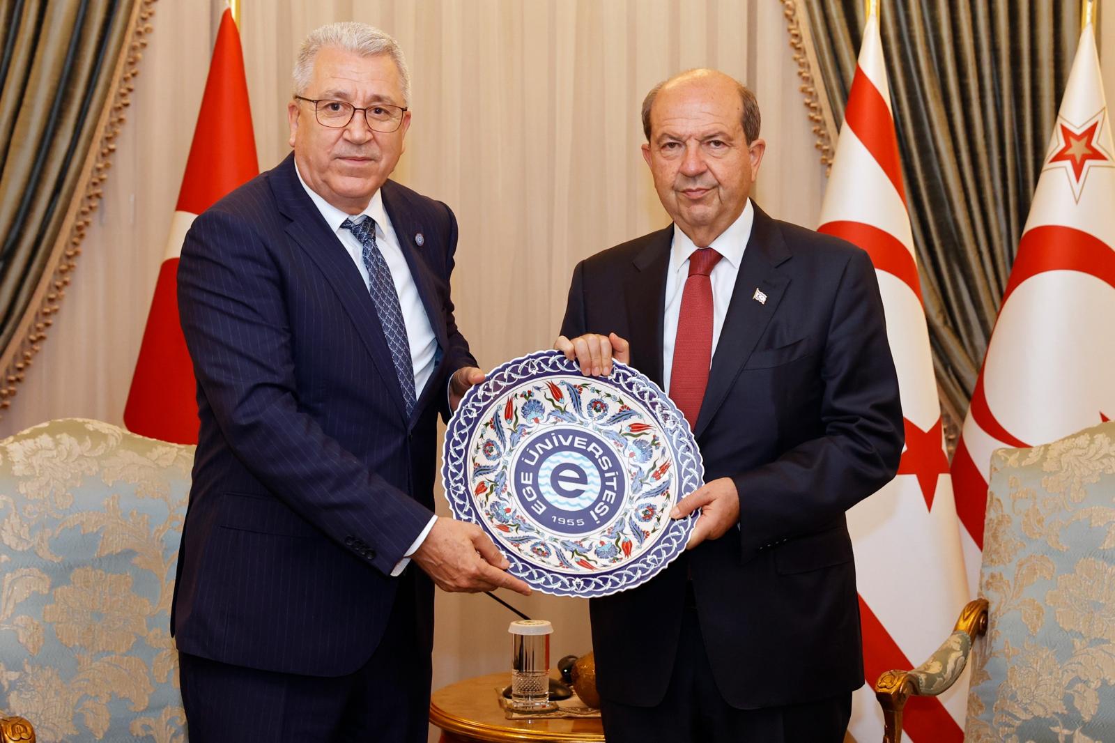     Rektör Prof. Dr. Budak, KKTC Cumhurbaşkanı Tatar’ı ziyaret etti