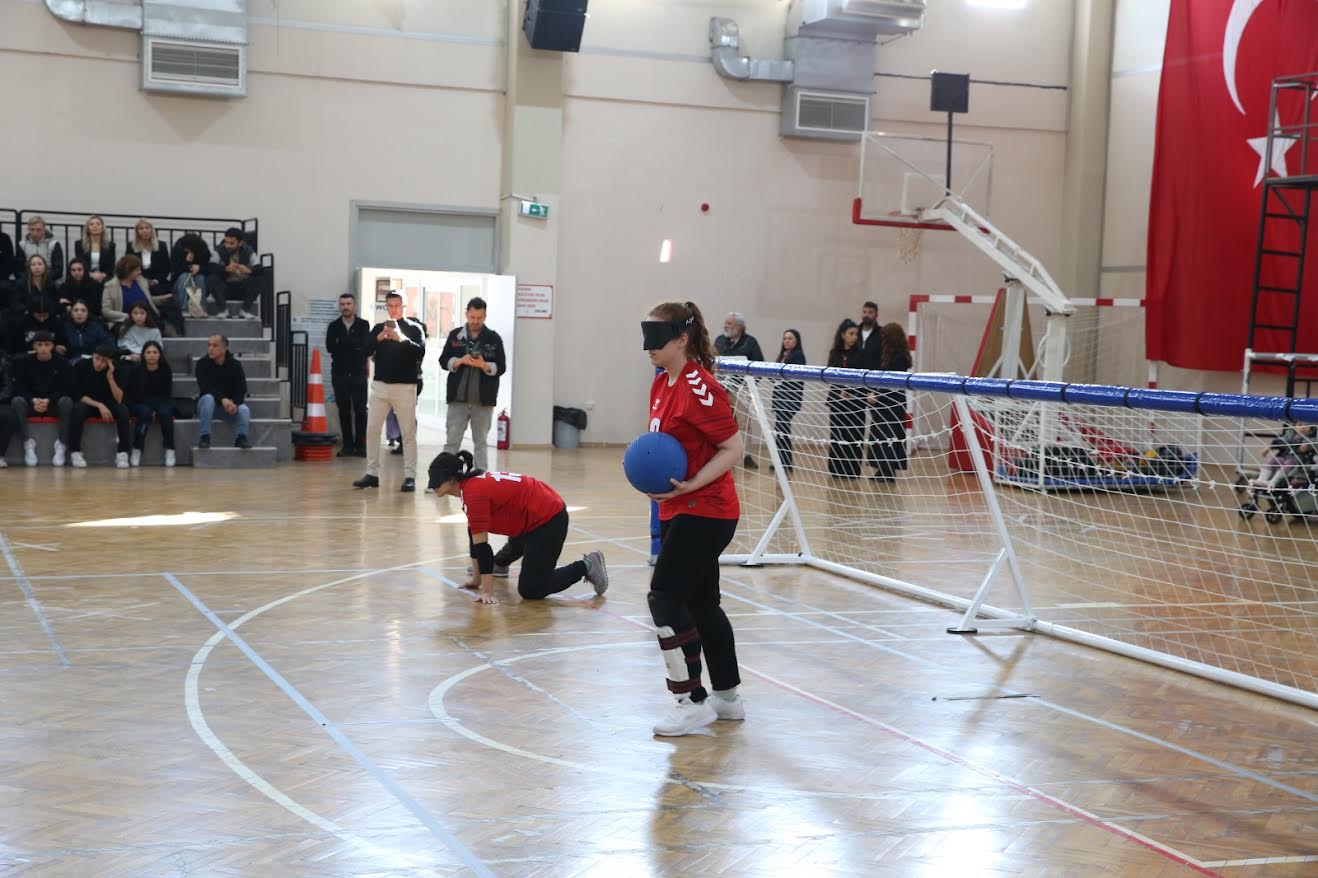 3 Aralık Dünya Engelliler Günü’nde Çiğli’de Golbol Turnuvası