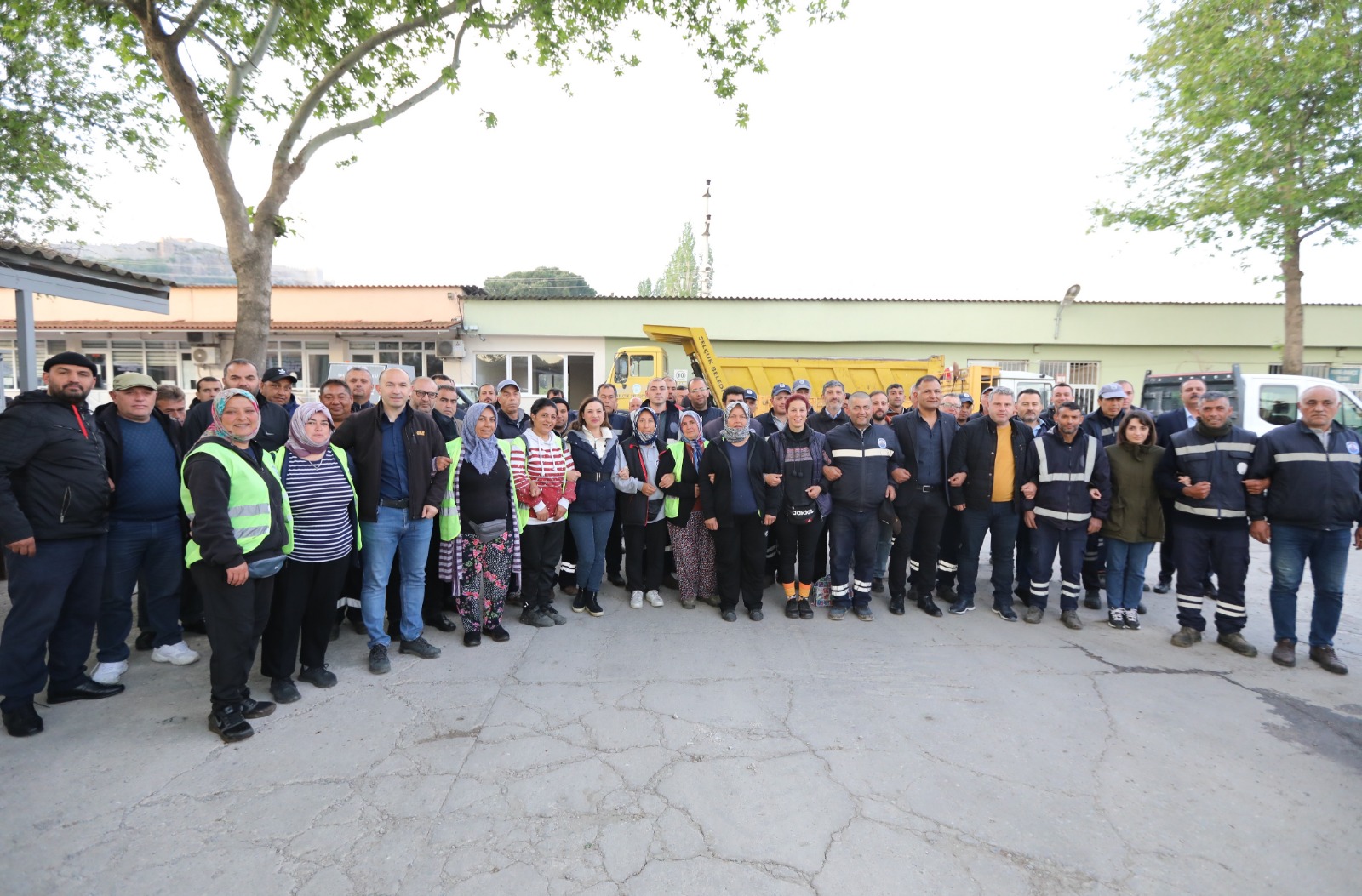 BAŞKAN CERİTOĞLU SENGEL’DEN 1 MAYIS MESAJI: HEPİMİZ AYNI TARAFIZ