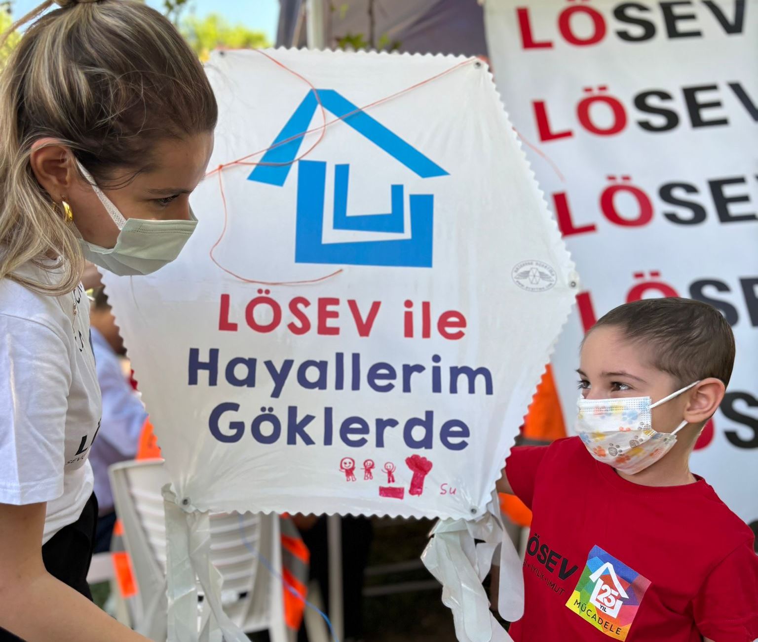 LÖSEV’den Lösemili Çocuklar İçin Anlamlı Etkinlik – “Hayallerim Göklerde”
