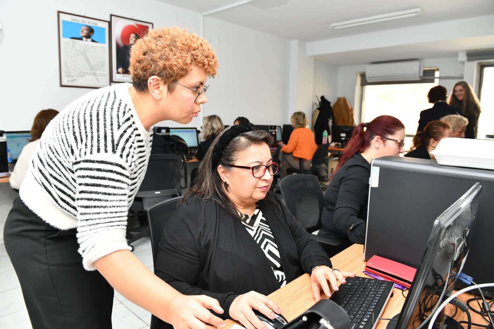 ‘Kadınlar Dijitalde Parlıyor Projesi’