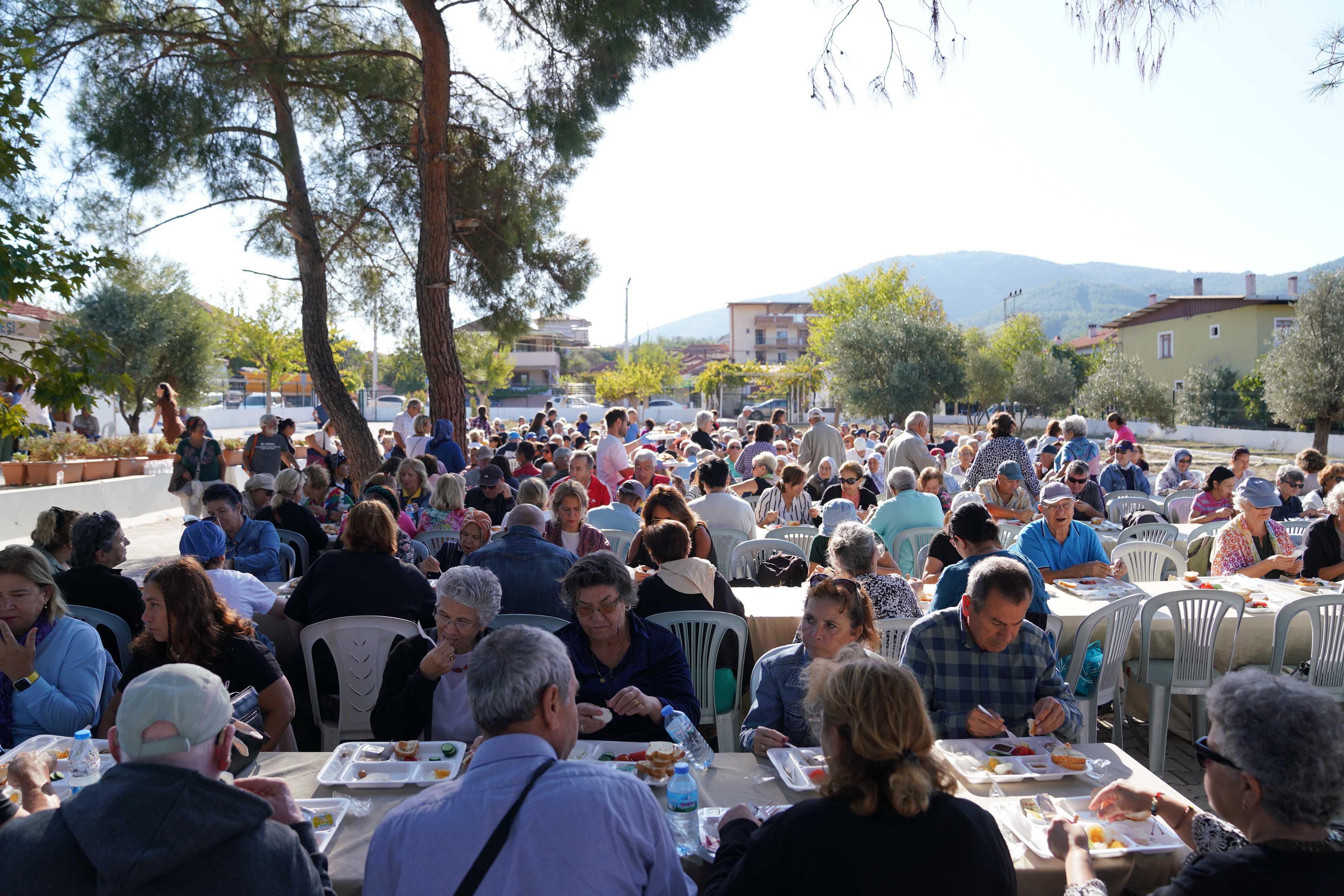 Seferihısar 'ın Çınarları yeniden piknikte buluştu