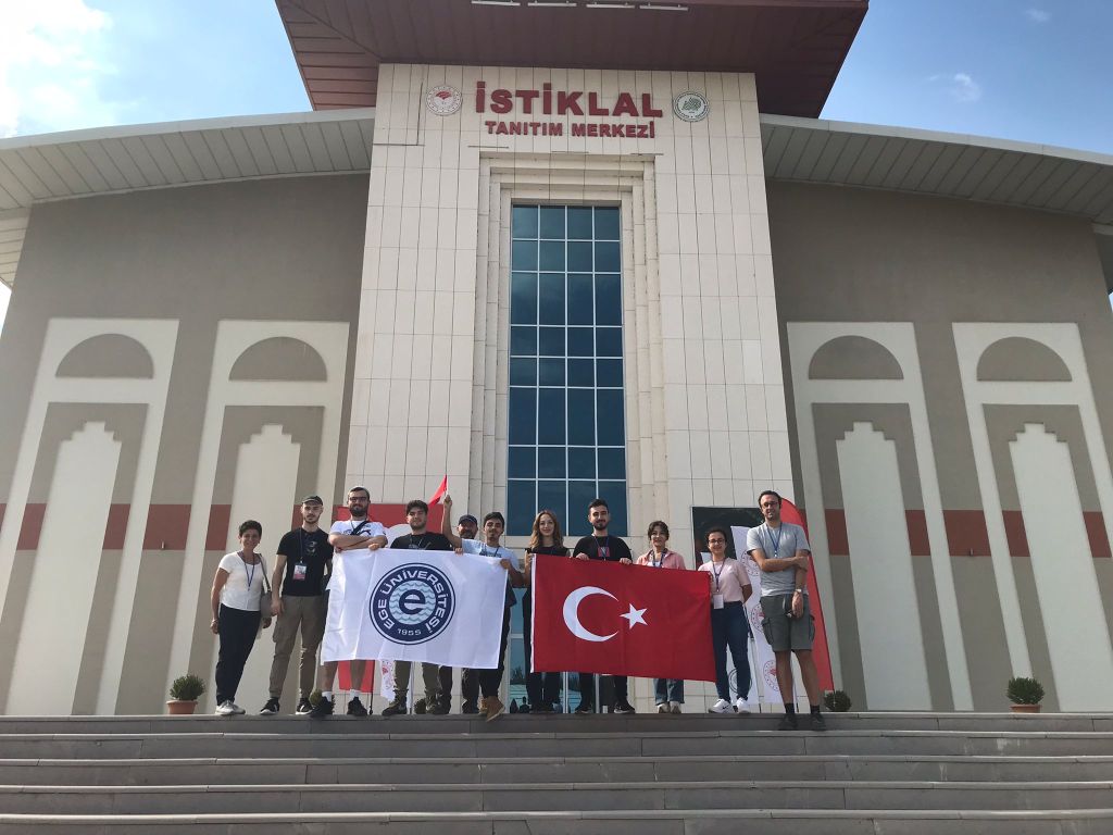 Ege Üniversitesi, “Kocatepe Zafer Yürüyüşü ”ne katıldı