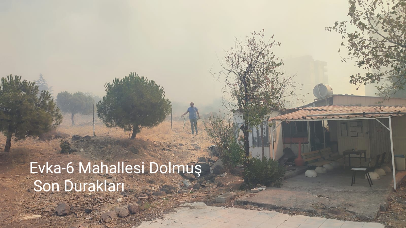 Yangın yerleşim yerlerine yaklaştı