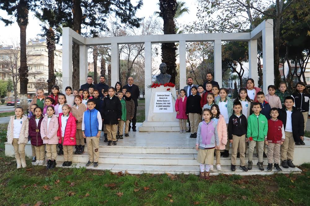 Ödemişli Başbakan, ölüm yıl dönümünde memleketinde anıldı