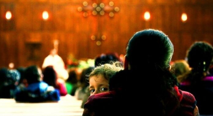 İzmir’de Apartmanlarda Gizemli Toplantılar