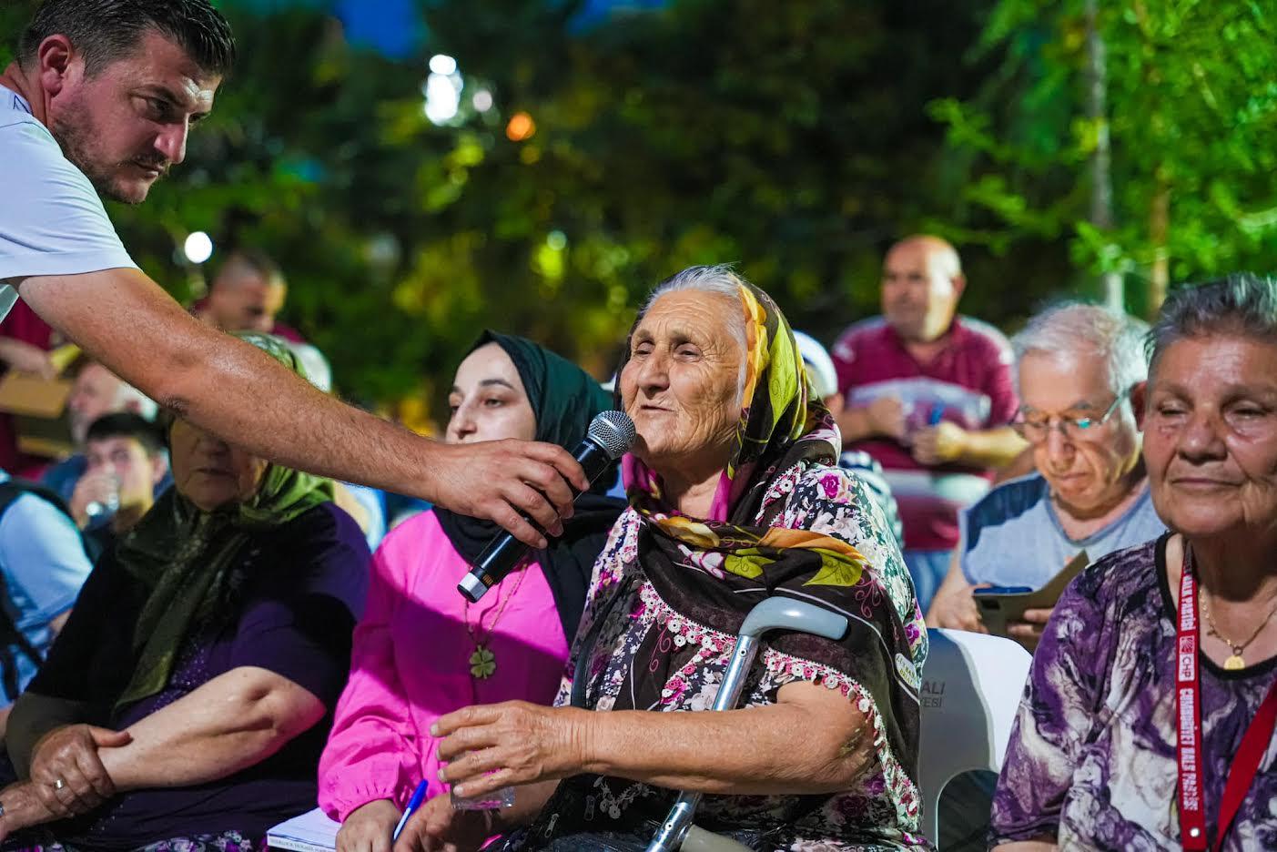 Başkan Demir 38 günde 60 mahallede vatandaşlarla buluştu