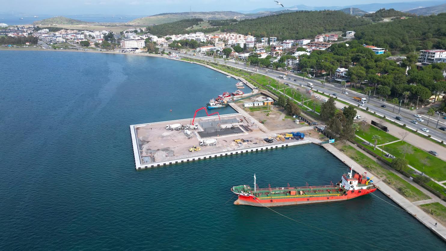 Aliağa Yolcu İskelesi’nde Çalışmalar Hızla Sürüyor