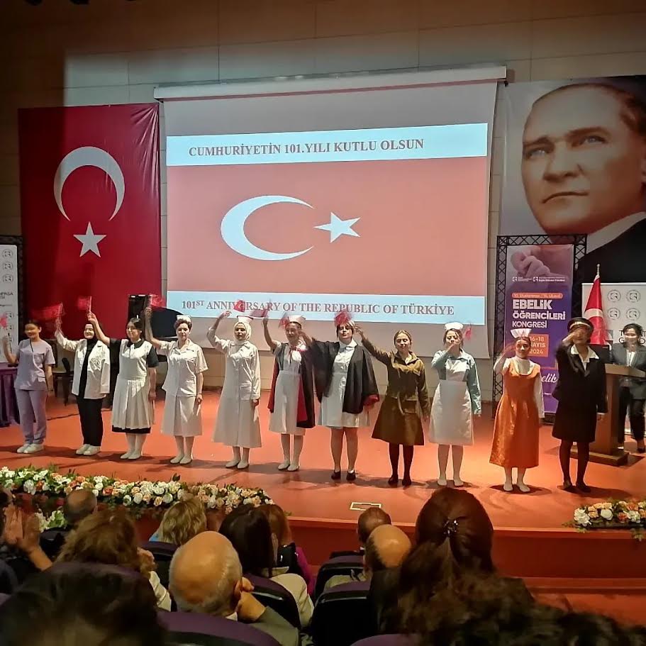 Egeli ebelerin ‘Geçmişten Günümüze Ebelik Formaları Sergisi’ sosyal medyada büyük beğeni aldı