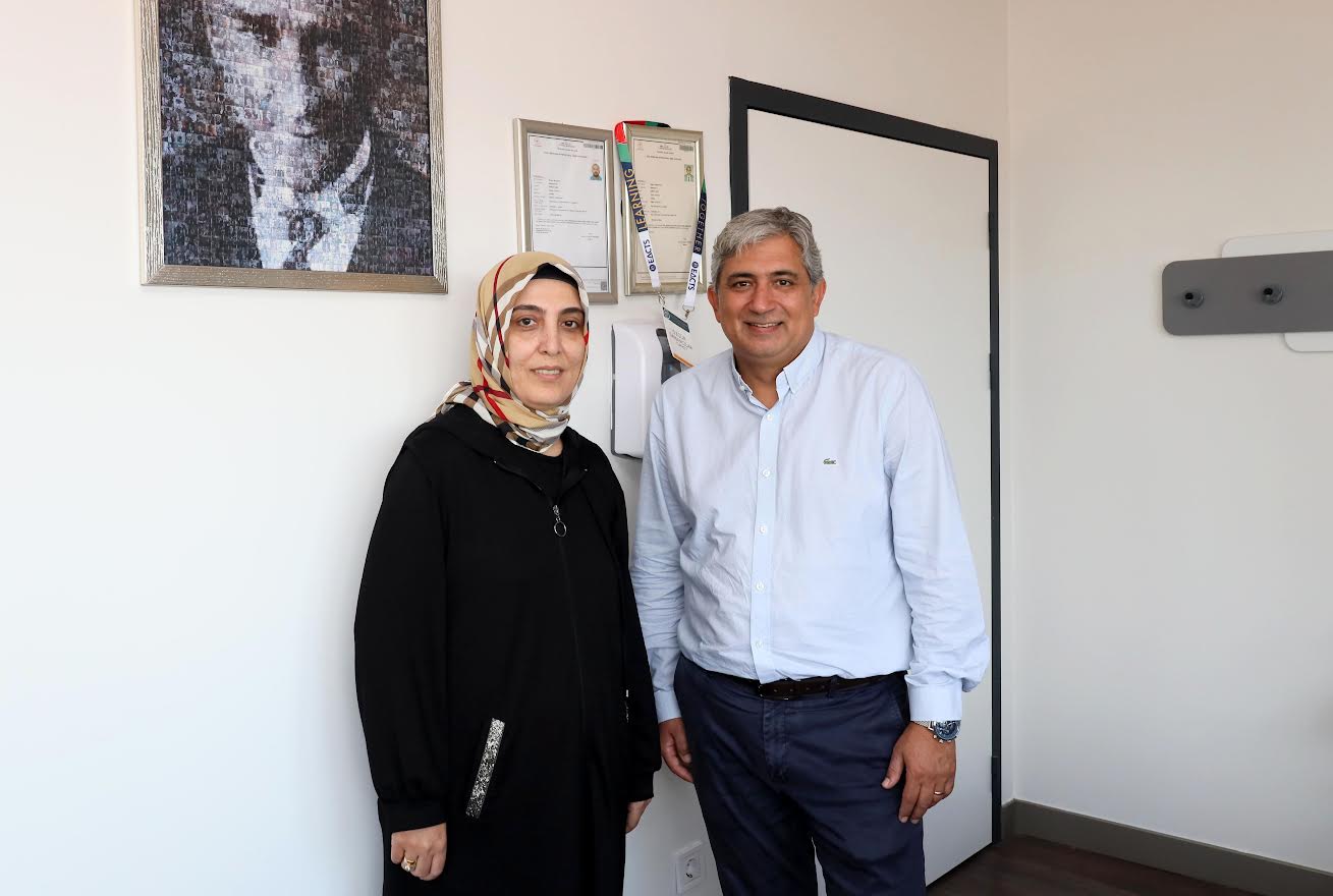 Van’dan İzmir’e Gelerek Nadir Görülen Rahatsizliğina Çare Buldu