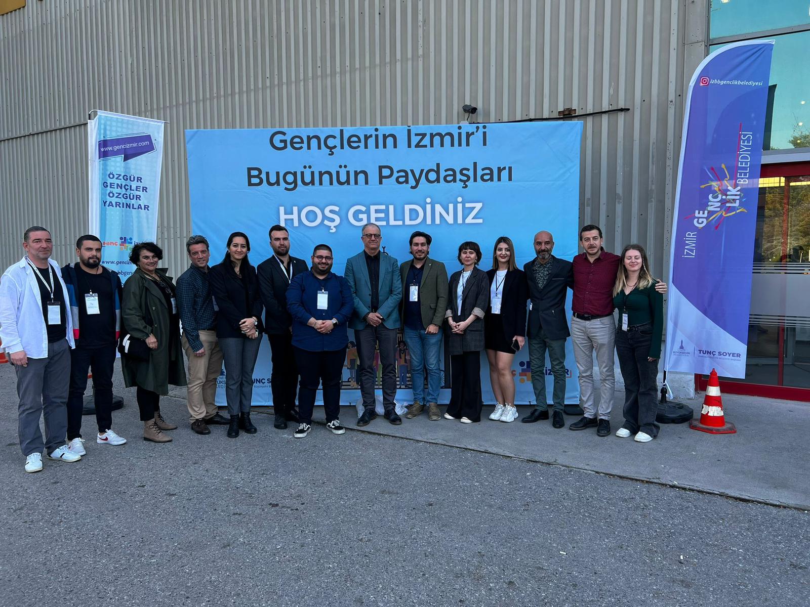 İzmir Gençlik Belediyesi yaşama geçti