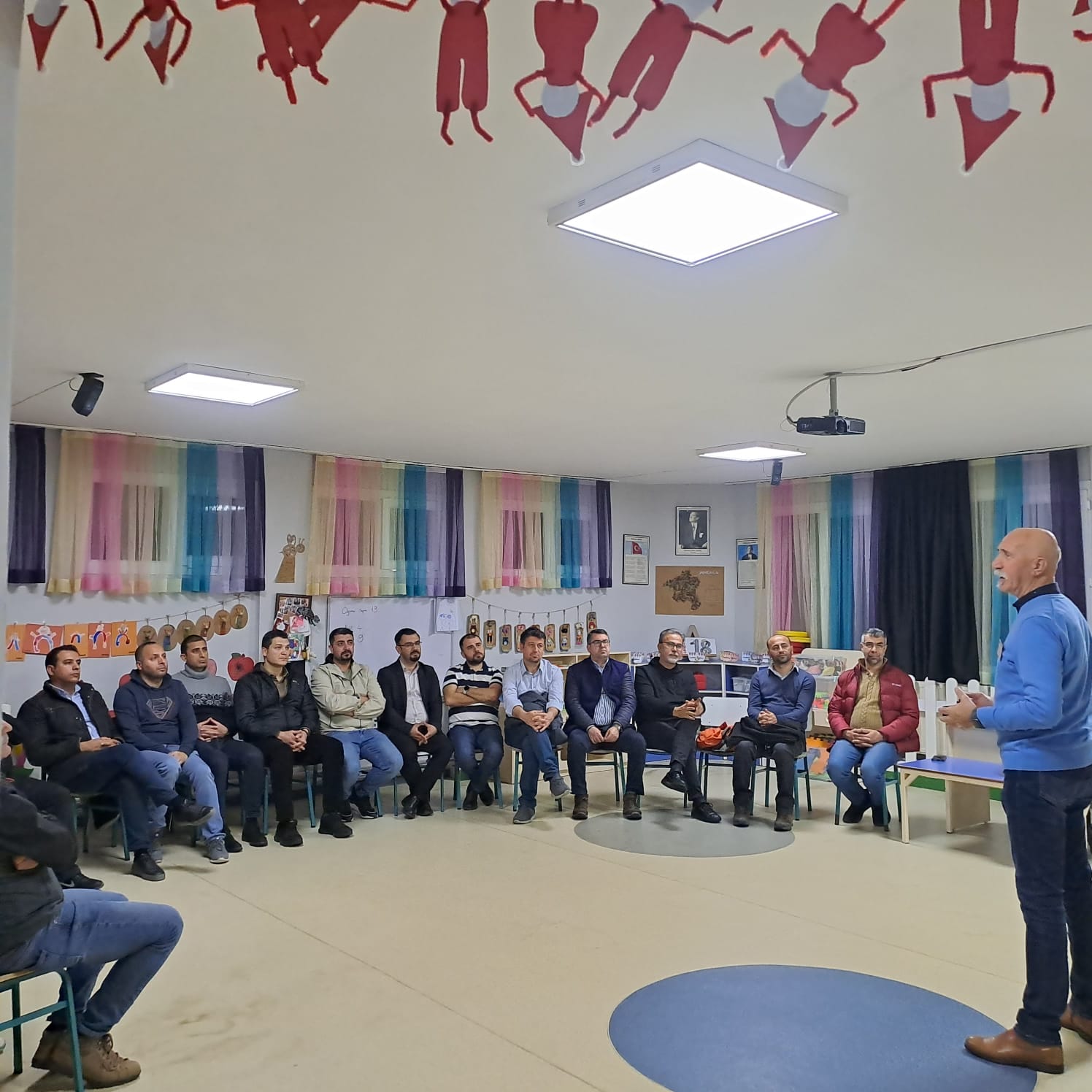 İzmirli babalar eğitimde