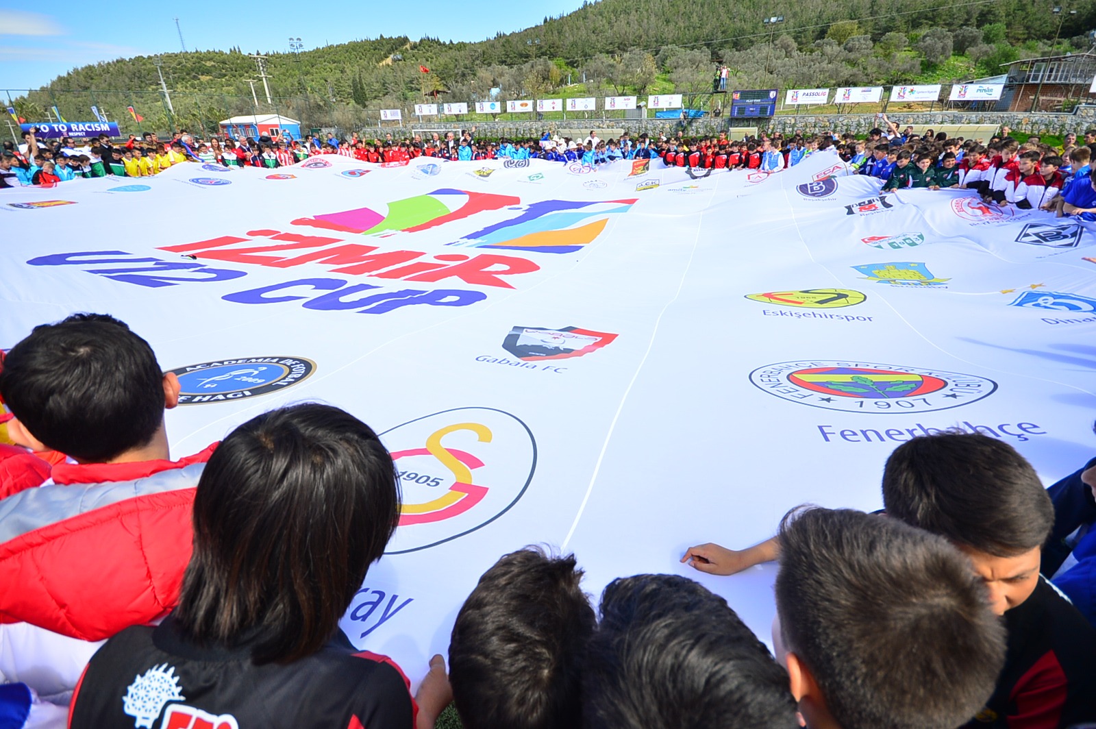 Uluslararası 12 yaş altı İzmir Kupası başlıyor