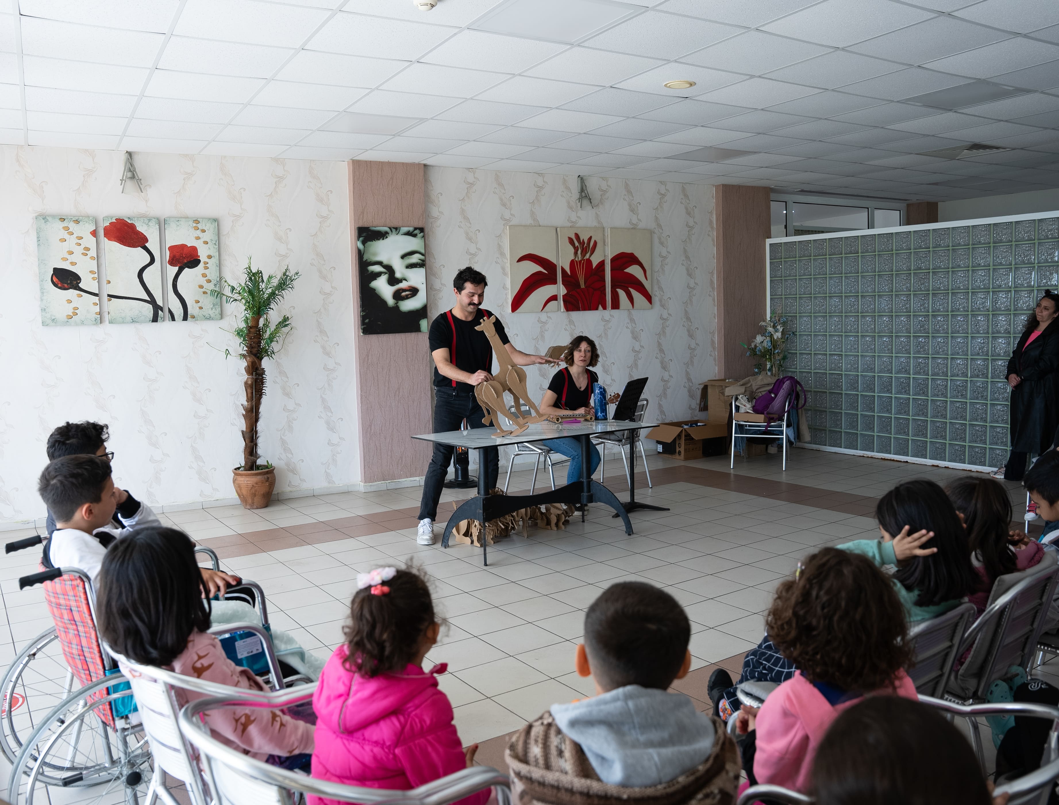 İzBBŞT inisiyatif grubu depremzede çocuklarla bir araya geliyor