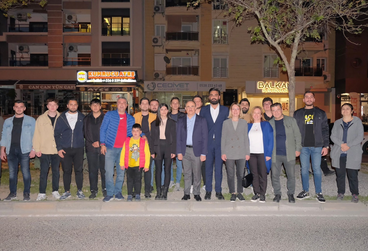 Sürekli, “İzmir’imizin kentsel dönüşüm sorununu AK Parti’den başkası çözemez”