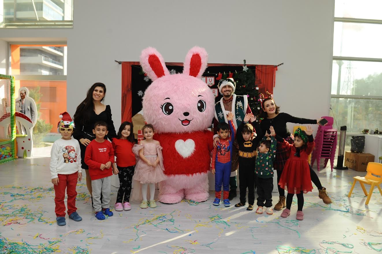 Karşıyaka’da 7’den 70’e yılbaşı coşkusu