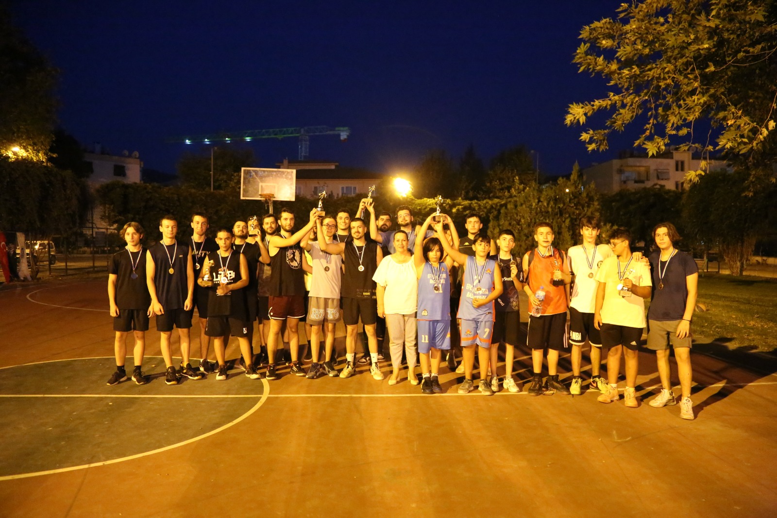    Genç sporcular Zafer Turnuvası’nda bu kez basketbol için yarıştı